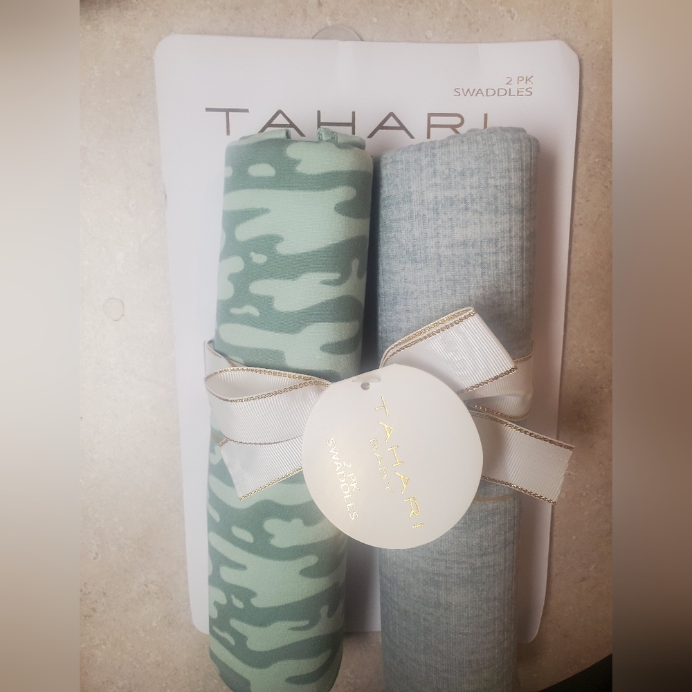 Tahari baby gift set